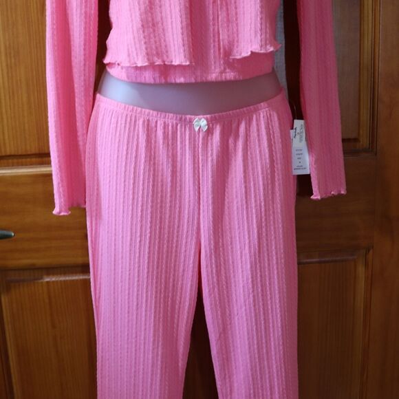 Wild Skye Pink Ribbed Knit  Flare Loungewear Matching Set Med NWT - Picture 4 of 14